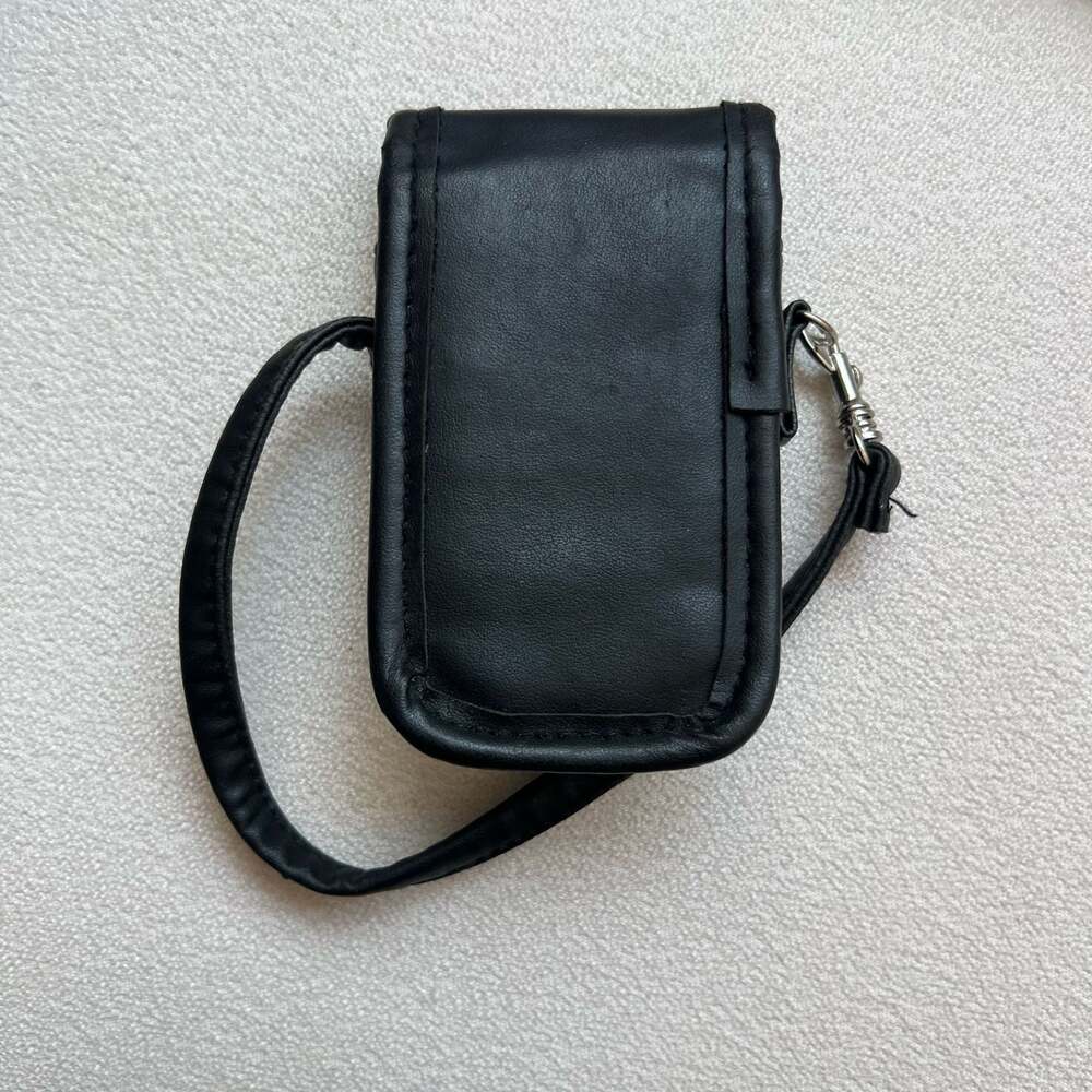 Harley-Davidson Ladies of Harley 2014 Leather Belt Pouch with Wrist Strap - Picture 5 of 6